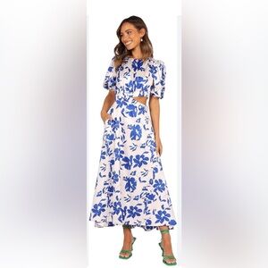 Petal & Pup Blue Floral Cutout Midi Dress Size M Puff Sleeve Pockets Cottagecore